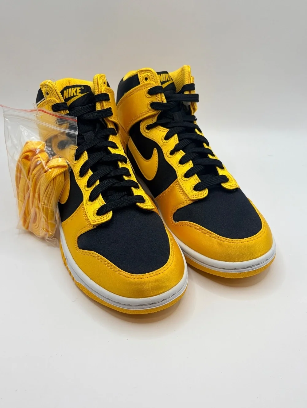 Nike Dunk High Satin Goldenrod Size 6 women’s